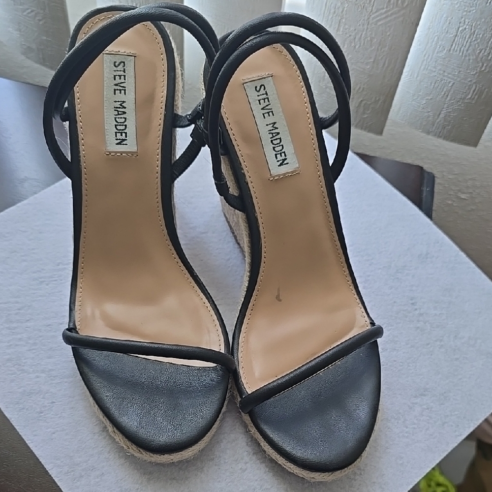 Steve Madden Black Espadrilles with Sleek Design